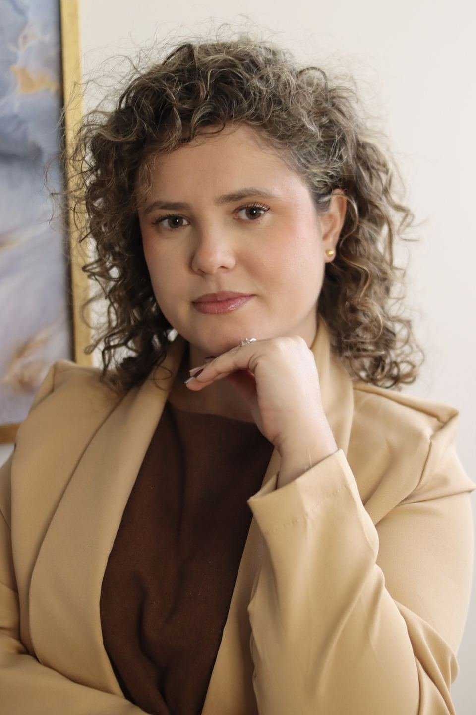 Retrato de Laís Almeida, doula e consultora de amamentação em Barra Mansa.